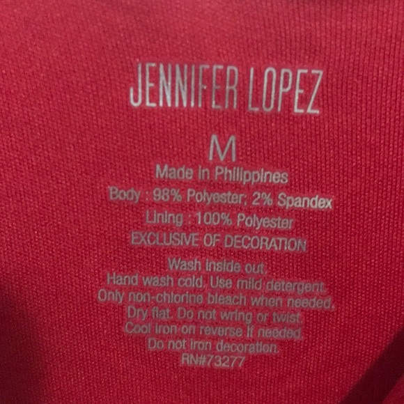NWT Jennifer Lopez Red Textured Blouse - Picture 2 of 6